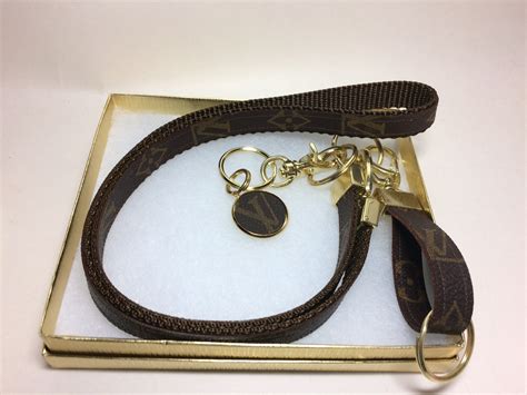 louis vuitton key lanyard|louis vuitton change keychain.